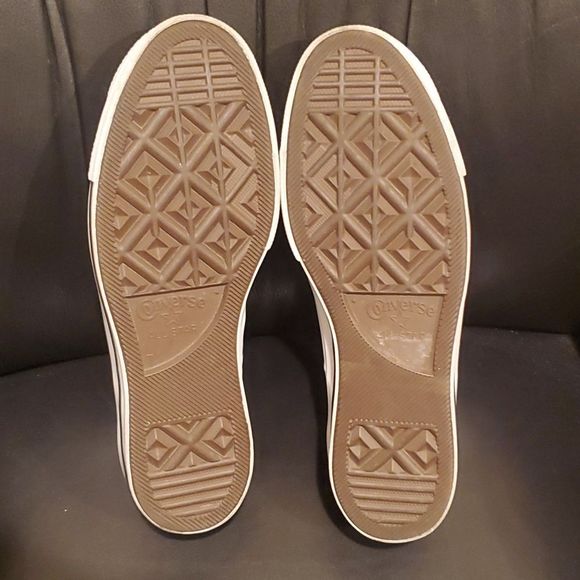 SOLD!! CONVERSE All Star Mary Jane Sneaker - Size 9 - Picture 5 of 10